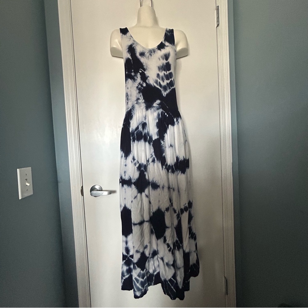 Dex Blue & White Tie Dye Maxi Length Tank Top Style Dress - Picture 3 of 16